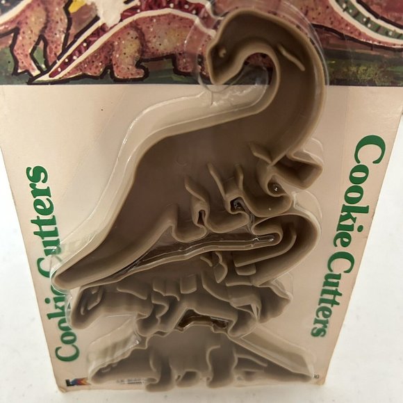 Vintage Cookie Cutters - Four‎ - Dinosaurs NOS Sealed Package - Picture 5 of 5